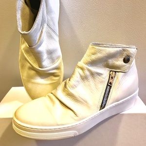 Bagatt high top  snickers size 8